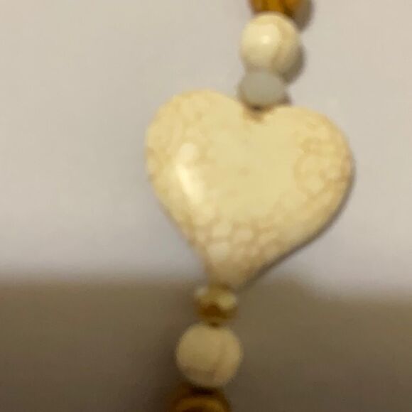 NWT heart necklace just in - Picture 2 of 3